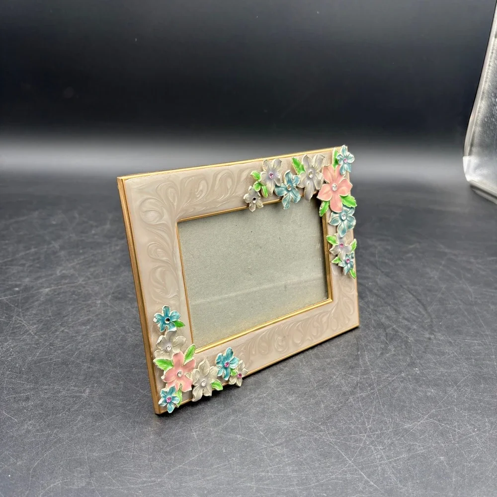 N/A enamel floral